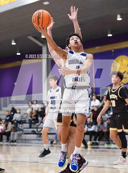 Thumbnail 3 in Crespi vs. Dougherty Valley (The Holiday Classic) photogallery.
