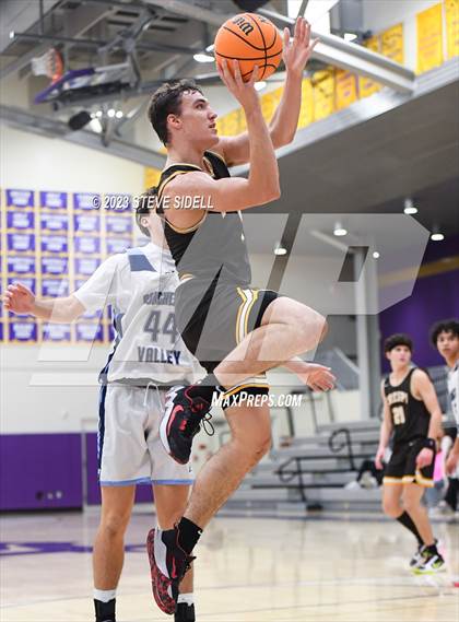 Thumbnail 2 in Crespi vs. Dougherty Valley (The Holiday Classic) photogallery.