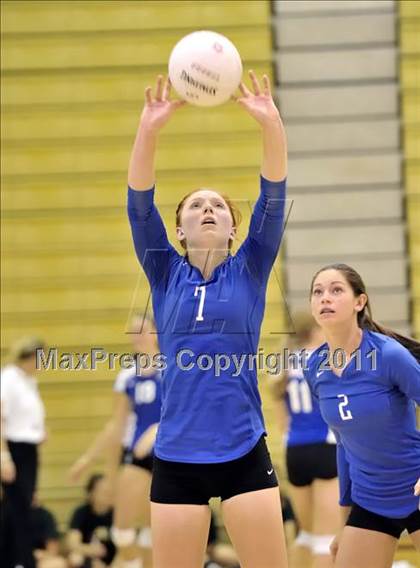 Thumbnail 1 in Bishop Montgomery vs Frontier (Aloha Cougar Classic) photogallery.