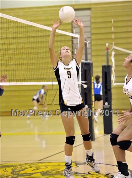 Thumbnail 3 in Bishop Montgomery vs Frontier (Aloha Cougar Classic) photogallery.