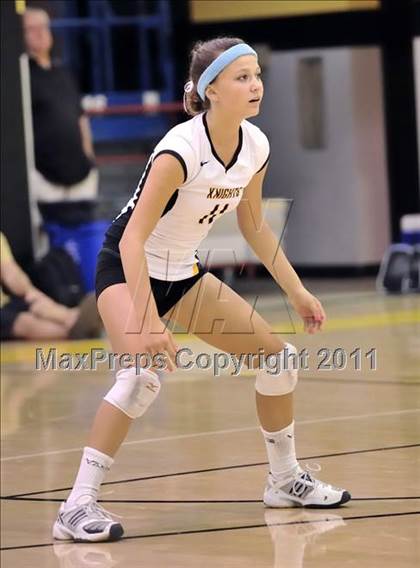 Thumbnail 2 in Bishop Montgomery vs Frontier (Aloha Cougar Classic) photogallery.