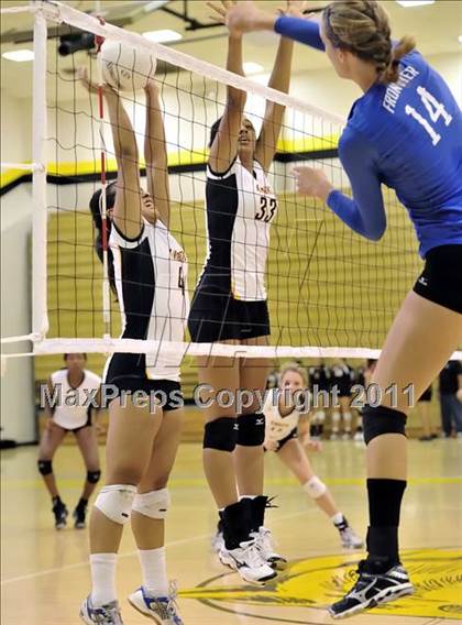 Thumbnail 1 in Bishop Montgomery vs Frontier (Aloha Cougar Classic) photogallery.