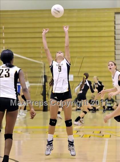 Thumbnail 1 in Bishop Montgomery vs Frontier (Aloha Cougar Classic) photogallery.