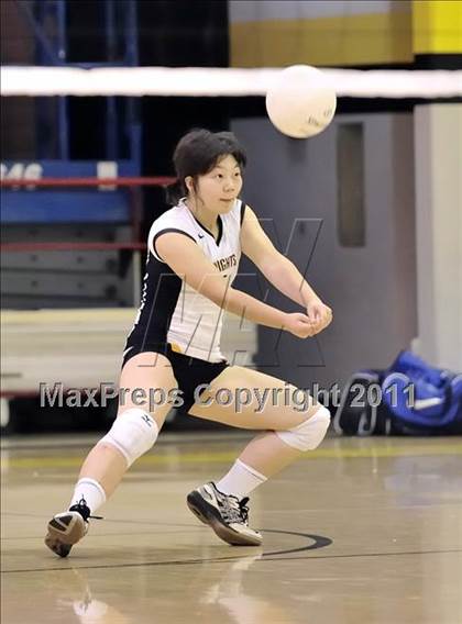Thumbnail 1 in Bishop Montgomery vs Frontier (Aloha Cougar Classic) photogallery.