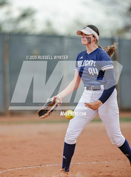 Thumbnail 1 in Desert Mountain vs. Willow Canyon (AIA 5A Round 2 Playoff) photogallery.