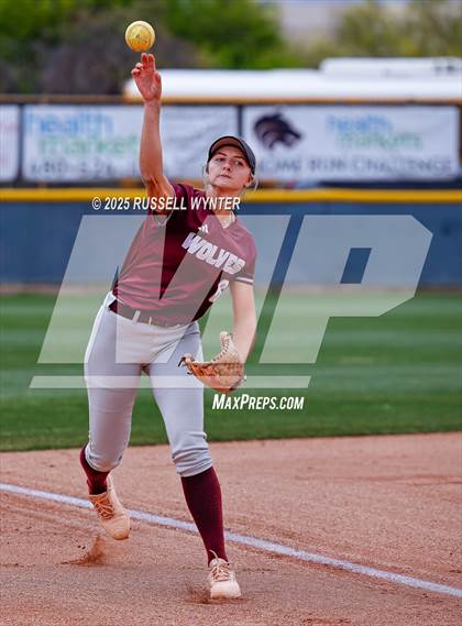 Thumbnail 1 in Desert Mountain vs. Willow Canyon (AIA 5A Round 2 Playoff) photogallery.