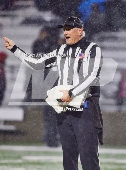 Thumbnail 1 in Vanden @ West Park (CIF SJS D3 Semifinal) photogallery.