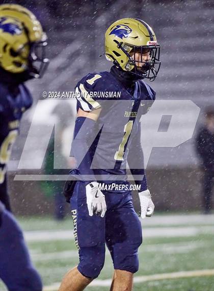 Thumbnail 3 in Vanden @ West Park (CIF SJS D3 Semifinal) photogallery.