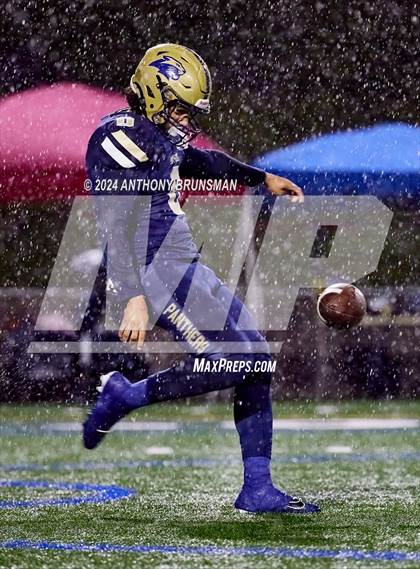 Thumbnail 1 in Vanden @ West Park (CIF SJS D3 Semifinal) photogallery.