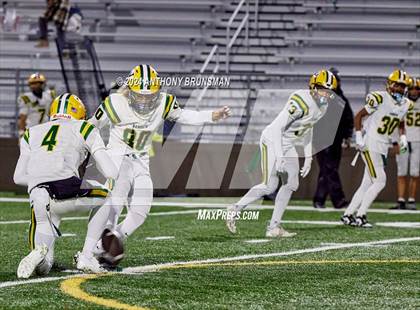 Thumbnail 3 in Vanden @ West Park (CIF SJS D3 Semifinal) photogallery.