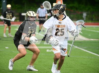 Thumbnail 2 in Joel Barlow vs. Daniel Hand (CIAC Class M Final) photogallery.