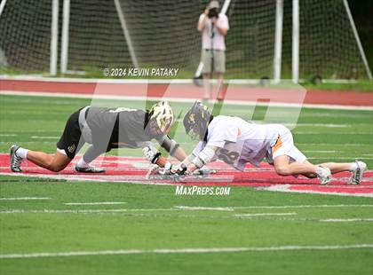 Thumbnail 2 in Joel Barlow vs. Daniel Hand (CIAC Class M Final) photogallery.