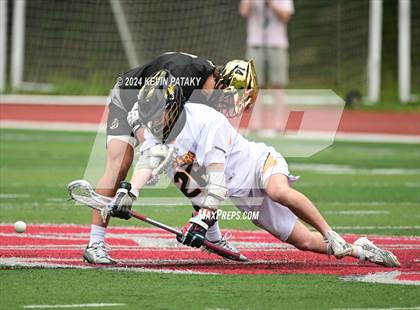 Thumbnail 3 in Joel Barlow vs. Daniel Hand (CIAC Class M Final) photogallery.