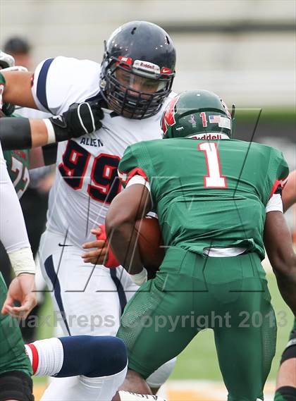 Thumbnail 2 in Allen vs. The Woodlands (UIL 5A Division 1 Regional Semifinal) photogallery.