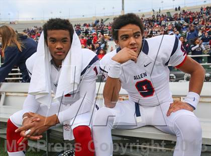 Thumbnail 2 in Allen vs. The Woodlands (UIL 5A Division 1 Regional Semifinal) photogallery.