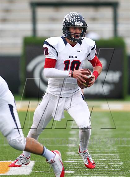 Thumbnail 2 in Allen vs. The Woodlands (UIL 5A Division 1 Regional Semifinal) photogallery.
