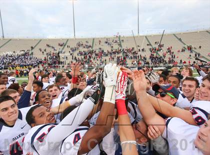 Thumbnail 3 in Allen vs. The Woodlands (UIL 5A Division 1 Regional Semifinal) photogallery.