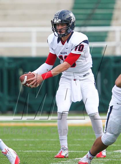 Thumbnail 2 in Allen vs. The Woodlands (UIL 5A Division 1 Regional Semifinal) photogallery.