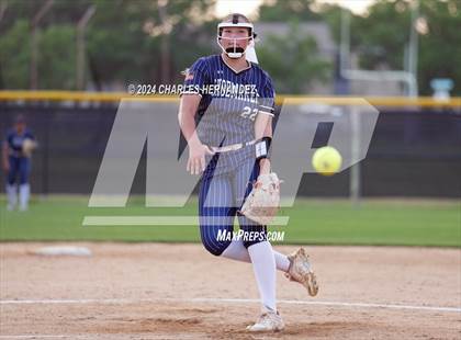 Thumbnail 3 in Shoemaker @ A&M Consolidated (UIL 5A Softball Region III Bi-District Playoff) photogallery.
