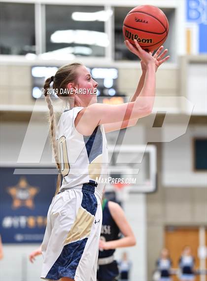 Thumbnail 3 in Westlake vs. Syracuse (UHSAA 6A First Round) photogallery.