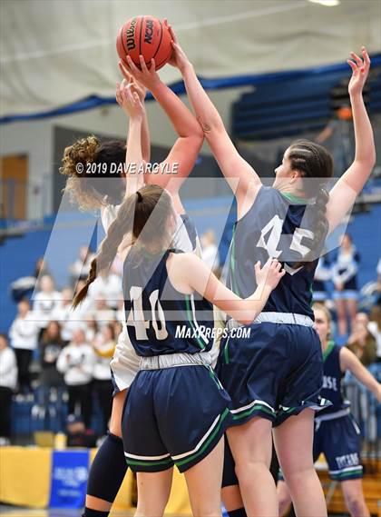Thumbnail 3 in Westlake vs. Syracuse (UHSAA 6A First Round) photogallery.