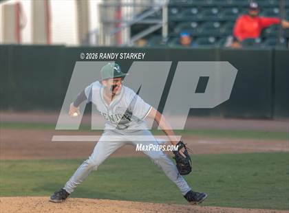 Thumbnail 1 in Stoneman Douglas vs. Venice (FHSAA 7A State Championship) photogallery.