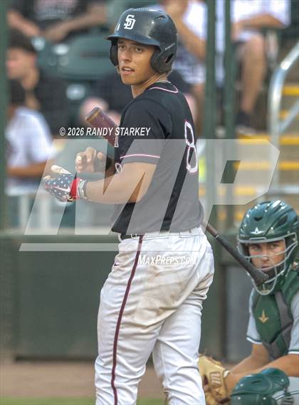Thumbnail 3 in Stoneman Douglas vs. Venice (FHSAA 7A State Championship) photogallery.
