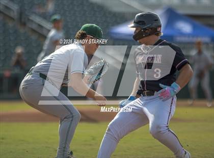Thumbnail 2 in Stoneman Douglas vs. Venice (FHSAA 7A State Championship) photogallery.