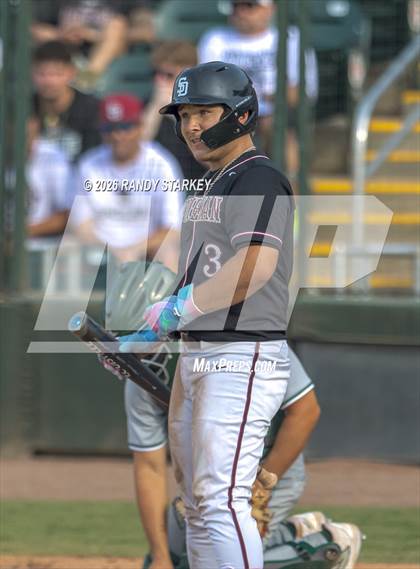 Thumbnail 1 in Stoneman Douglas vs. Venice (FHSAA 7A State Championship) photogallery.