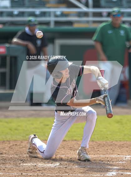 Thumbnail 2 in Stoneman Douglas vs. Venice (FHSAA 7A State Championship) photogallery.