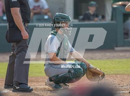 Thumbnail 3 in Stoneman Douglas vs. Venice (FHSAA 7A State Championship) photogallery.