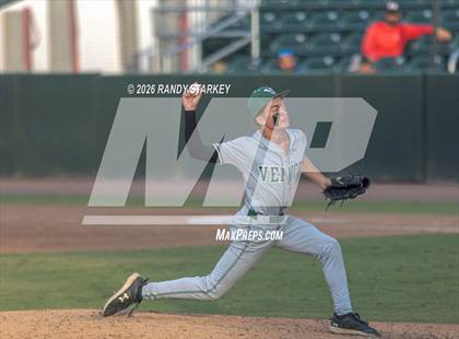 Thumbnail 3 in Stoneman Douglas vs. Venice (FHSAA 7A State Championship) photogallery.