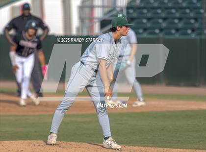 Thumbnail 1 in Stoneman Douglas vs. Venice (FHSAA 7A State Championship) photogallery.