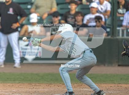 Thumbnail 3 in Stoneman Douglas vs. Venice (FHSAA 7A State Championship) photogallery.
