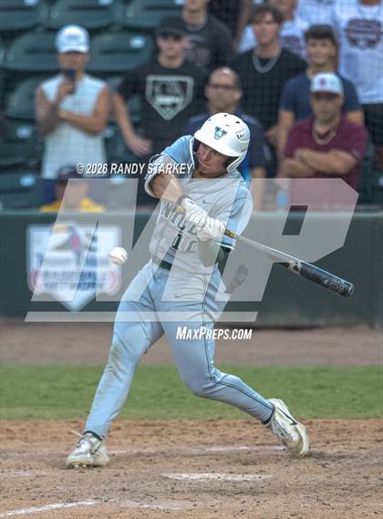 Thumbnail 3 in Stoneman Douglas vs. Venice (FHSAA 7A State Championship) photogallery.