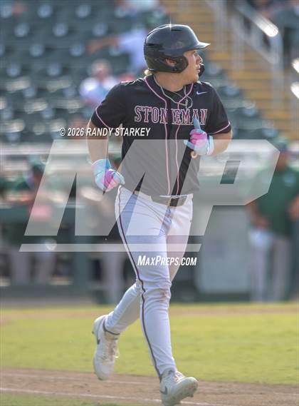 Thumbnail 1 in Stoneman Douglas vs. Venice (FHSAA 7A State Championship) photogallery.
