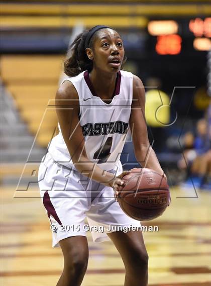 Thumbnail 1 in Eastside College Prep vs. La Jolla Country Day (CIF State D5 Final) photogallery.