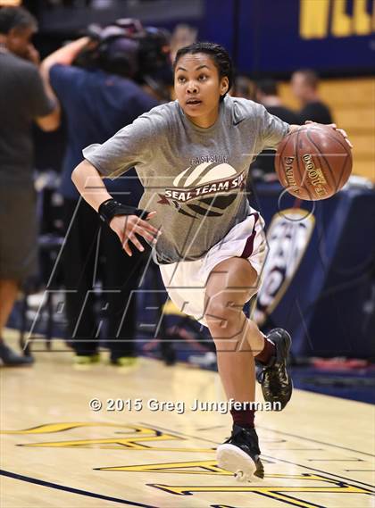 Thumbnail 2 in Eastside College Prep vs. La Jolla Country Day (CIF State D5 Final) photogallery.