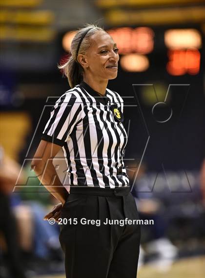 Thumbnail 2 in Eastside College Prep vs. La Jolla Country Day (CIF State D5 Final) photogallery.