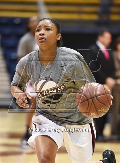 Thumbnail 3 in Eastside College Prep vs. La Jolla Country Day (CIF State D5 Final) photogallery.