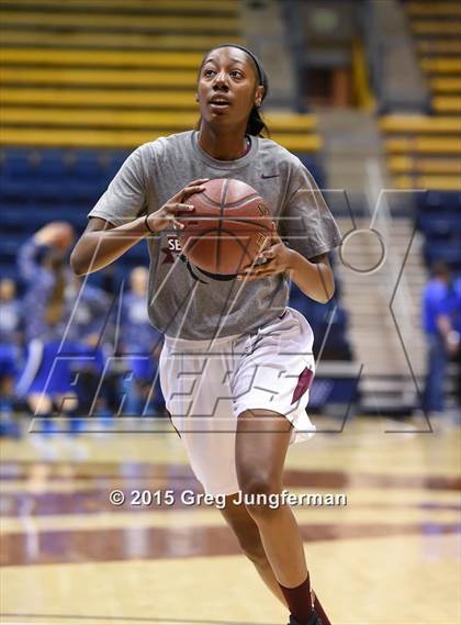 Thumbnail 3 in Eastside College Prep vs. La Jolla Country Day (CIF State D5 Final) photogallery.