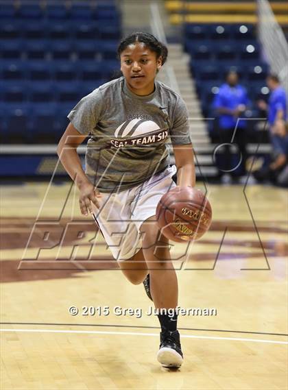Thumbnail 3 in Eastside College Prep vs. La Jolla Country Day (CIF State D5 Final) photogallery.