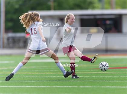 Thumbnail 3 in Dobyns-Bennett @ Tennessee photogallery.