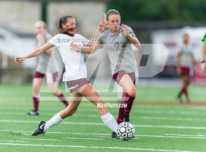 Thumbnail 3 in Dobyns-Bennett @ Tennessee photogallery.