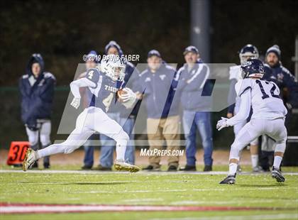 Thumbnail 2 in Oil City vs. Hollidaysburg photogallery.