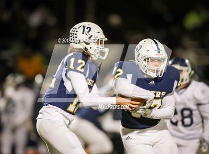 Thumbnail 2 in Oil City vs. Hollidaysburg photogallery.