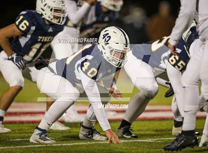 Thumbnail 3 in Oil City vs. Hollidaysburg photogallery.
