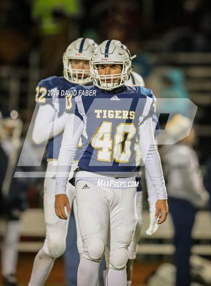 Thumbnail 1 in Oil City vs. Hollidaysburg photogallery.