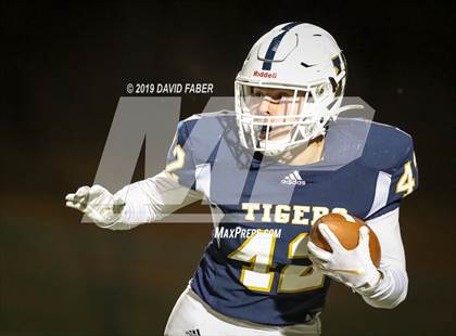 Thumbnail 1 in Oil City vs. Hollidaysburg photogallery.