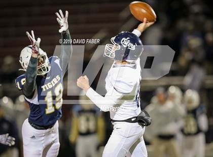 Thumbnail 1 in Oil City vs. Hollidaysburg photogallery.
